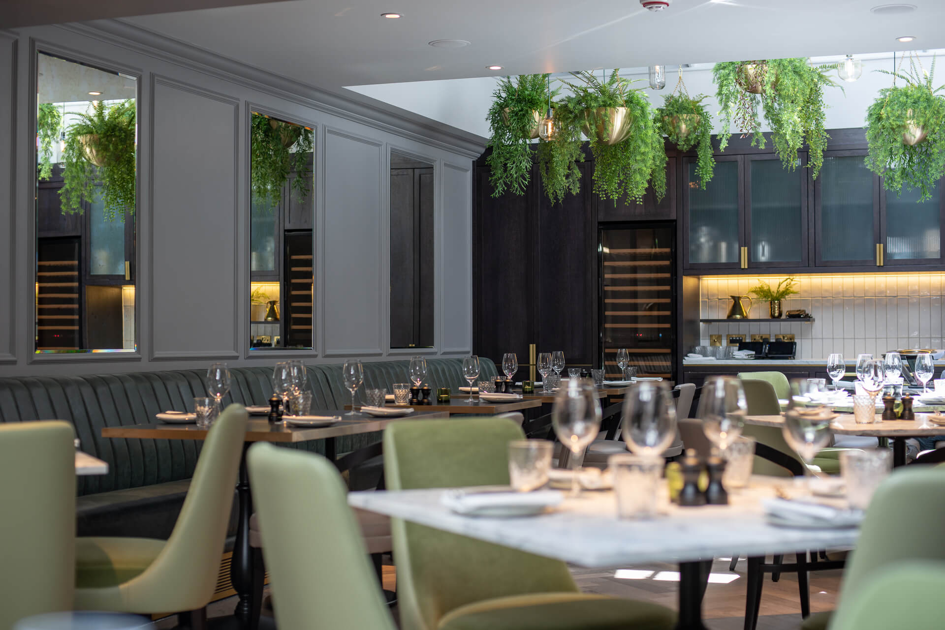 Hans' Bar & Grill at 11 Cadogan Gardens