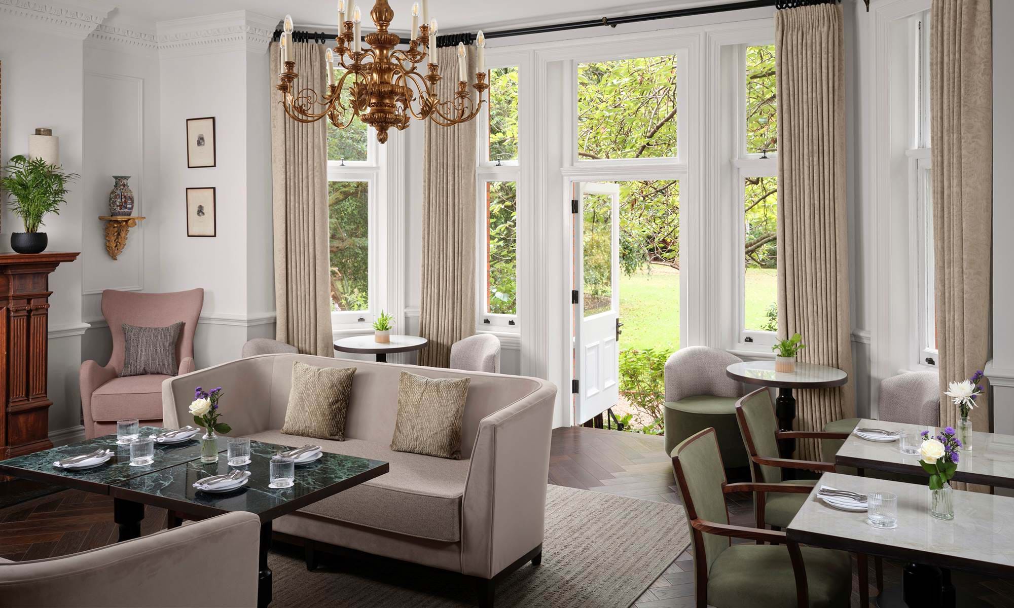 Drinks & Dining in Chelsea | The Chelsea Townhouse